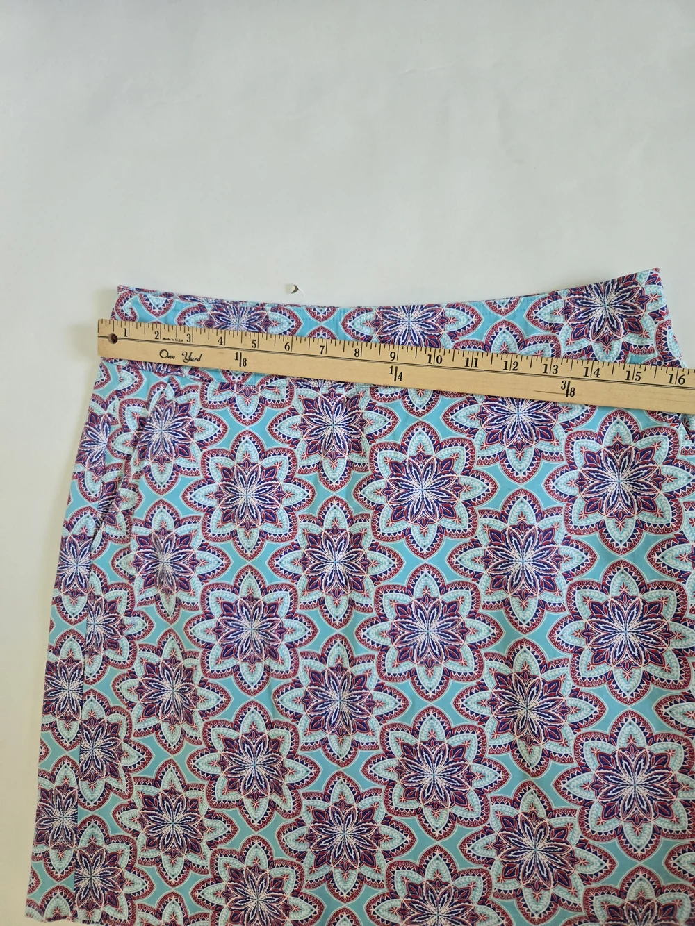 Talbots Purple Floral Tile / Mandala Print Mini Skirt on Light Blue Size - 6P
